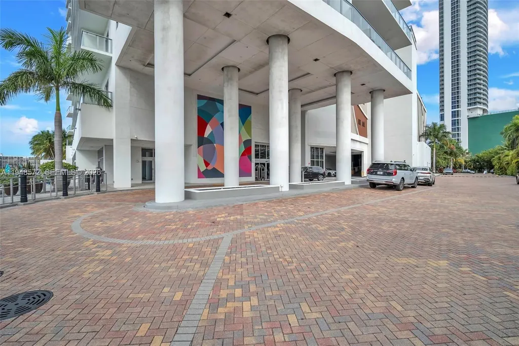 4010 S Ocean Drive Hollywood FL 33019