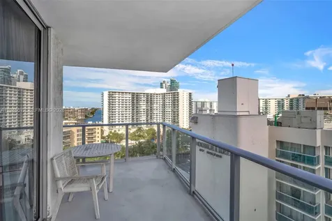 4010 S Ocean Drive Hollywood FL 33019