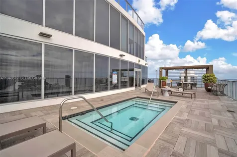 4010 S Ocean Drive Hollywood FL 33019