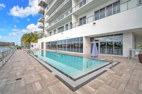 4010 S Ocean Drive Hollywood FL 33019
