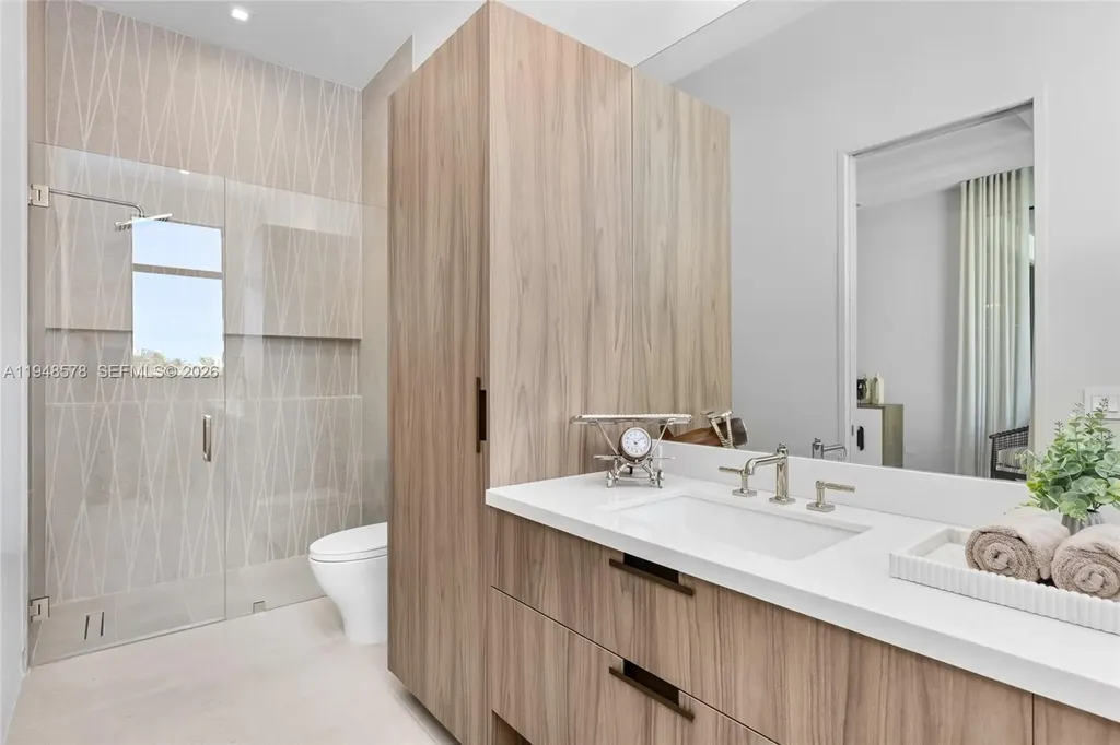 51 Isla Bahia Drive Fort Lauderdale FL 33316