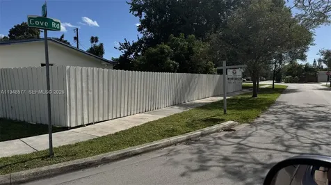 9890 Santos Drive Cutler Bay FL 33189