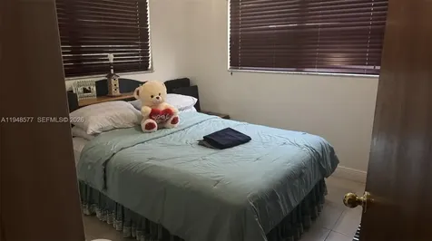 9890 Santos Drive Cutler Bay FL 33189