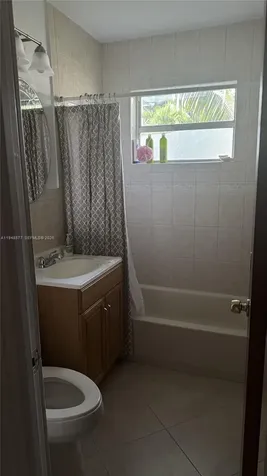 9890 Santos Drive Cutler Bay FL 33189