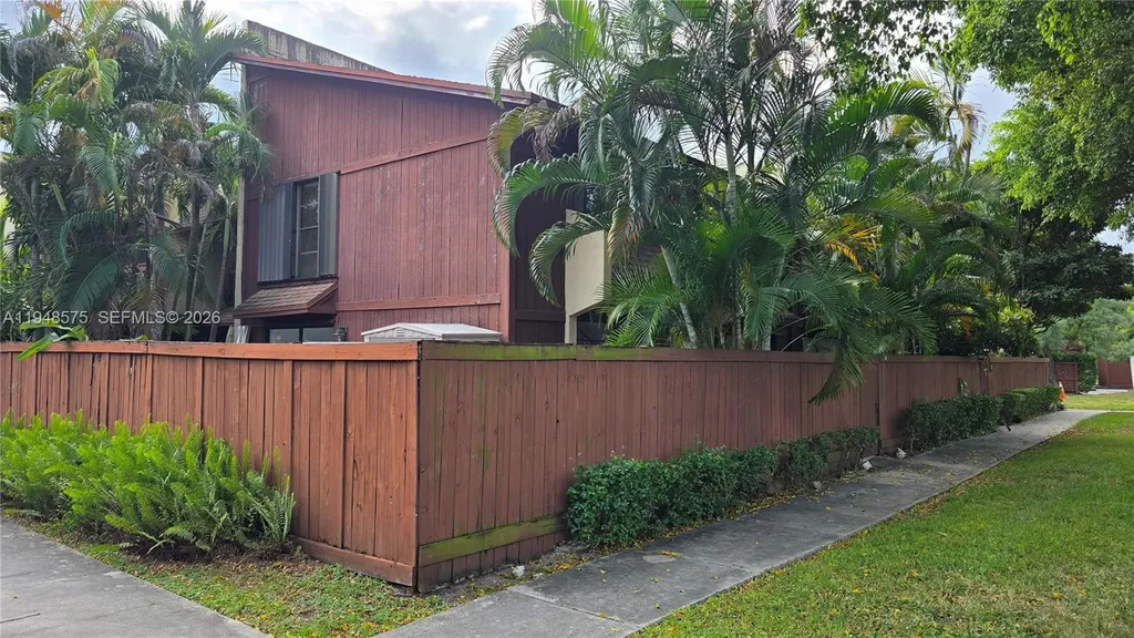 7124 SW 114th Place Miami FL 33173
