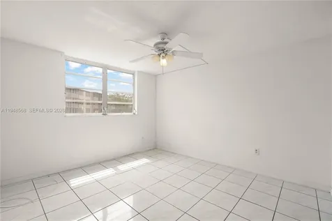 1700 NE 191st Street Miami FL 33179