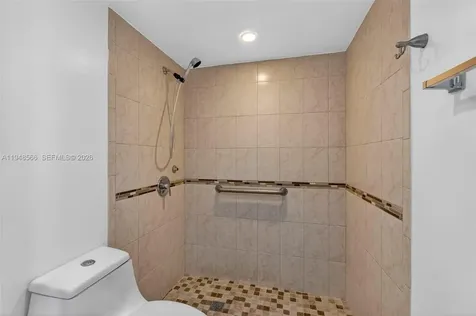908 Twin Lakes Drive Coral Springs FL 33071