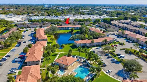 908 Twin Lakes Drive Coral Springs FL 33071