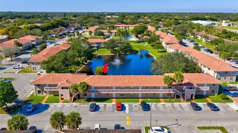 908 Twin Lakes Drive Coral Springs FL 33071