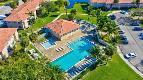 908 Twin Lakes Drive Coral Springs FL 33071