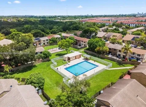 453 NE 210th Terrace Miami FL 33179