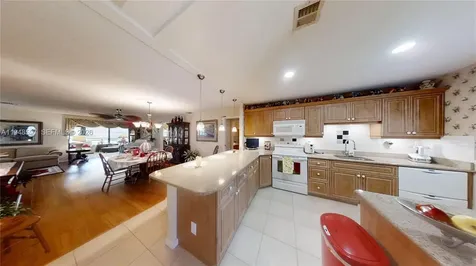 1527 Edgewater Circle Fort Myers FL 33919