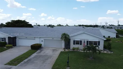 1527 Edgewater Circle Fort Myers FL 33919