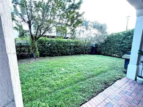 3209 W 98th Place Hialeah FL 33018