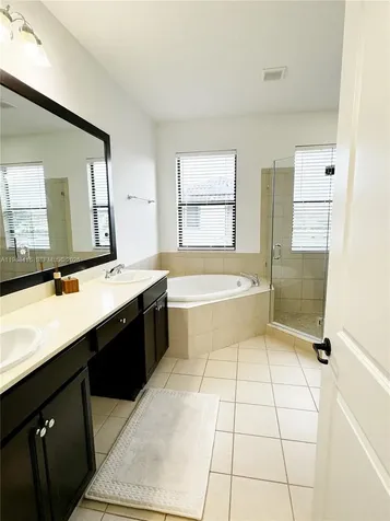 3209 W 98th Place Hialeah FL 33018