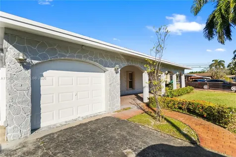3521 NW 18th Place Lauderhill FL 33311