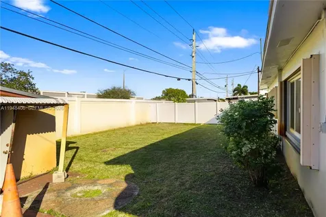 3521 NW 18th Place Lauderhill FL 33311