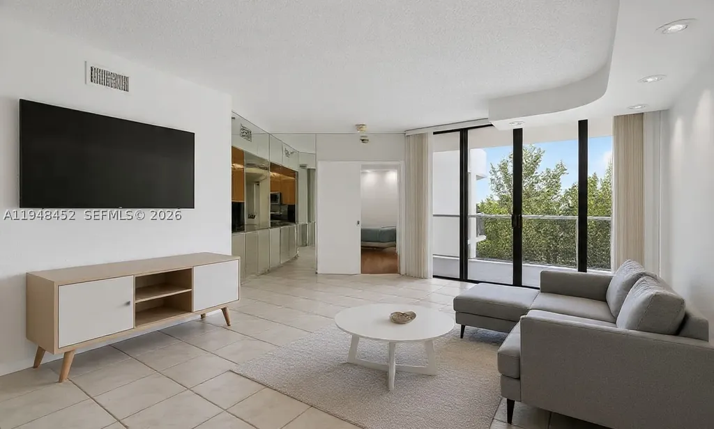 20281 E Country Club Drive Aventura FL 33180