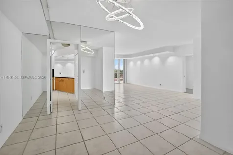 20281 E Country Club Drive Aventura FL 33180