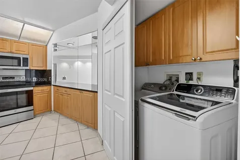 20281 E Country Club Drive Aventura FL 33180