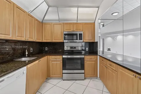 20281 E Country Club Drive Aventura FL 33180