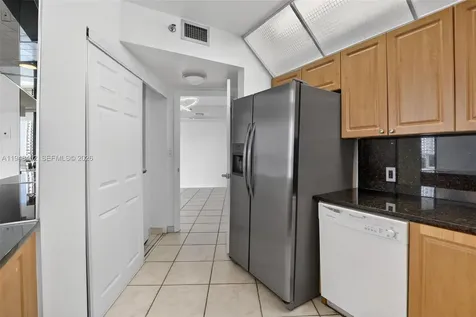 20281 E Country Club Drive Aventura FL 33180