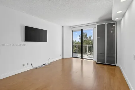 20281 E Country Club Drive Aventura FL 33180