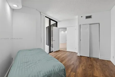 20281 E Country Club Drive Aventura FL 33180