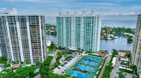 20281 E Country Club Drive Aventura FL 33180