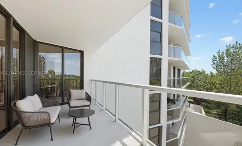 20281 E Country Club Drive Aventura FL 33180