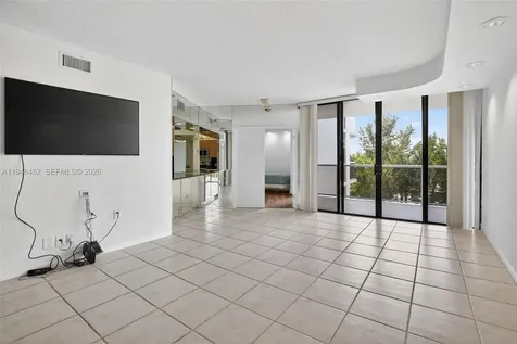 20281 E Country Club Drive Aventura FL 33180