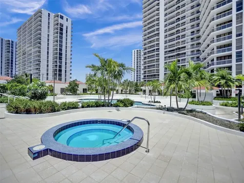 20281 E Country Club Drive Aventura FL 33180