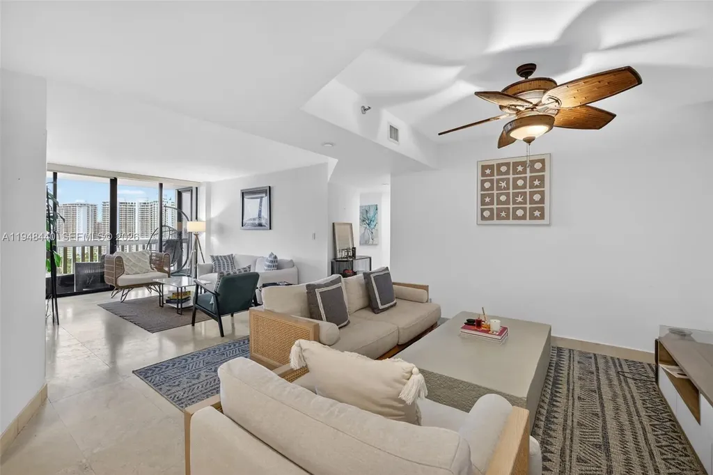 1000 Island Boulevard Aventura FL 33160