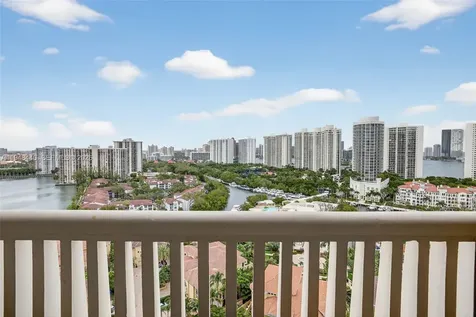 1000 Island Boulevard Aventura FL 33160