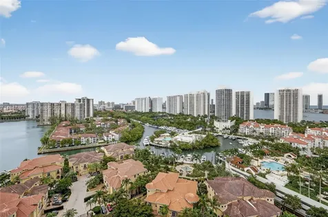 1000 Island Boulevard Aventura FL 33160
