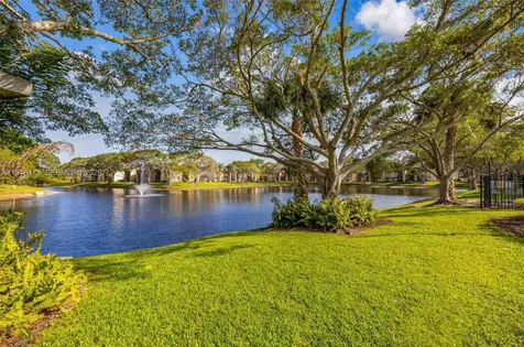680 Cypress Club Way Deerfield Beach FL 33064