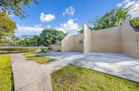 680 Cypress Club Way Deerfield Beach FL 33064