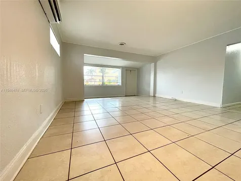 822 N 20th Avenue Hollywood FL 33020