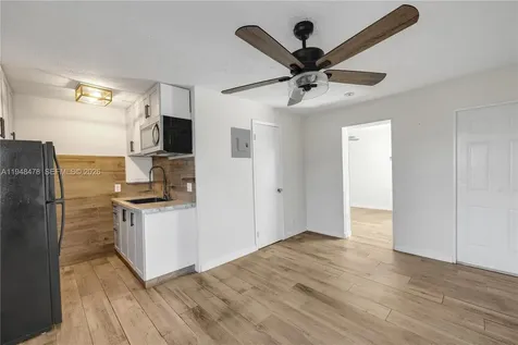 822 N 20th Avenue Hollywood FL 33020