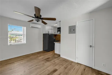 822 N 20th Avenue Hollywood FL 33020