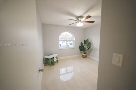 5445 W 27th Lane Hialeah FL 33016