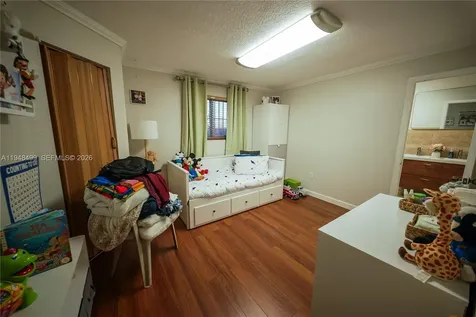 5445 W 27th Lane Hialeah FL 33016