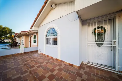 5445 W 27th Lane Hialeah FL 33016