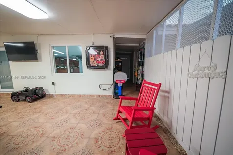 5445 W 27th Lane Hialeah FL 33016
