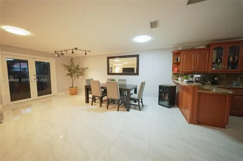 5445 W 27th Lane Hialeah FL 33016