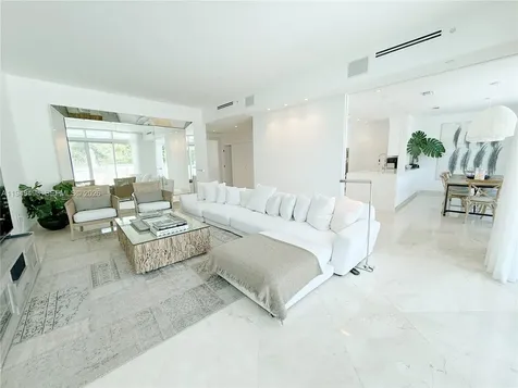 50 S Pointe Drive Miami Beach FL 33139