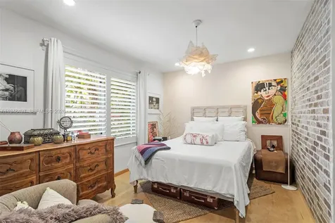 1360 SW 14th Street Miami FL 33145