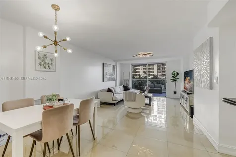 770 Claughton Island Drive Miami FL 33131