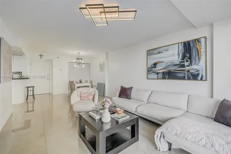 770 Claughton Island Drive Miami FL 33131