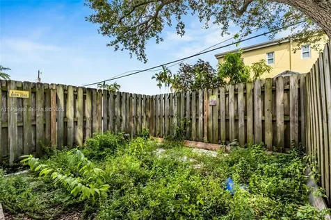8329 NW 5th Avenue Miami FL 33150